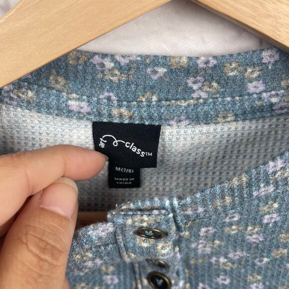 K0-1025 Art Class ribbed long-sleeve floral top size M(7/8) - Picture 2 of 5